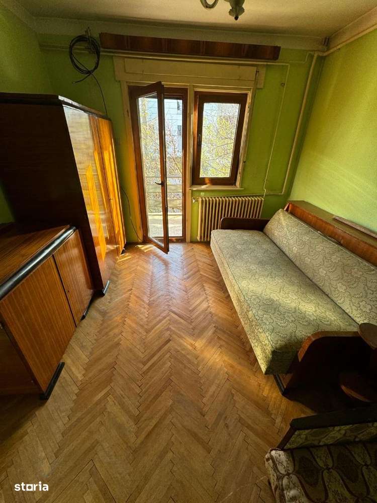 Apartament 3 camere, etaj 1, str. Praga-12