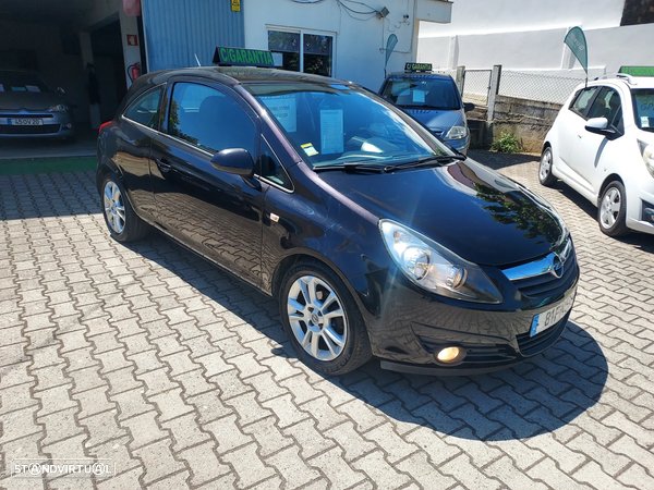 Opel Corsa 1.2 Black Edition - 4