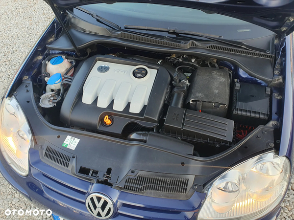 Volkswagen Golf V 1.9 TDI Trendline - 17