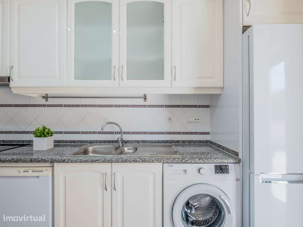 Apartamento T2 com terraço de uso exclusivo-8
