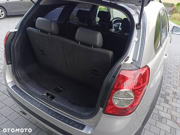 Chevrolet Captiva 2.0 d LS - 13