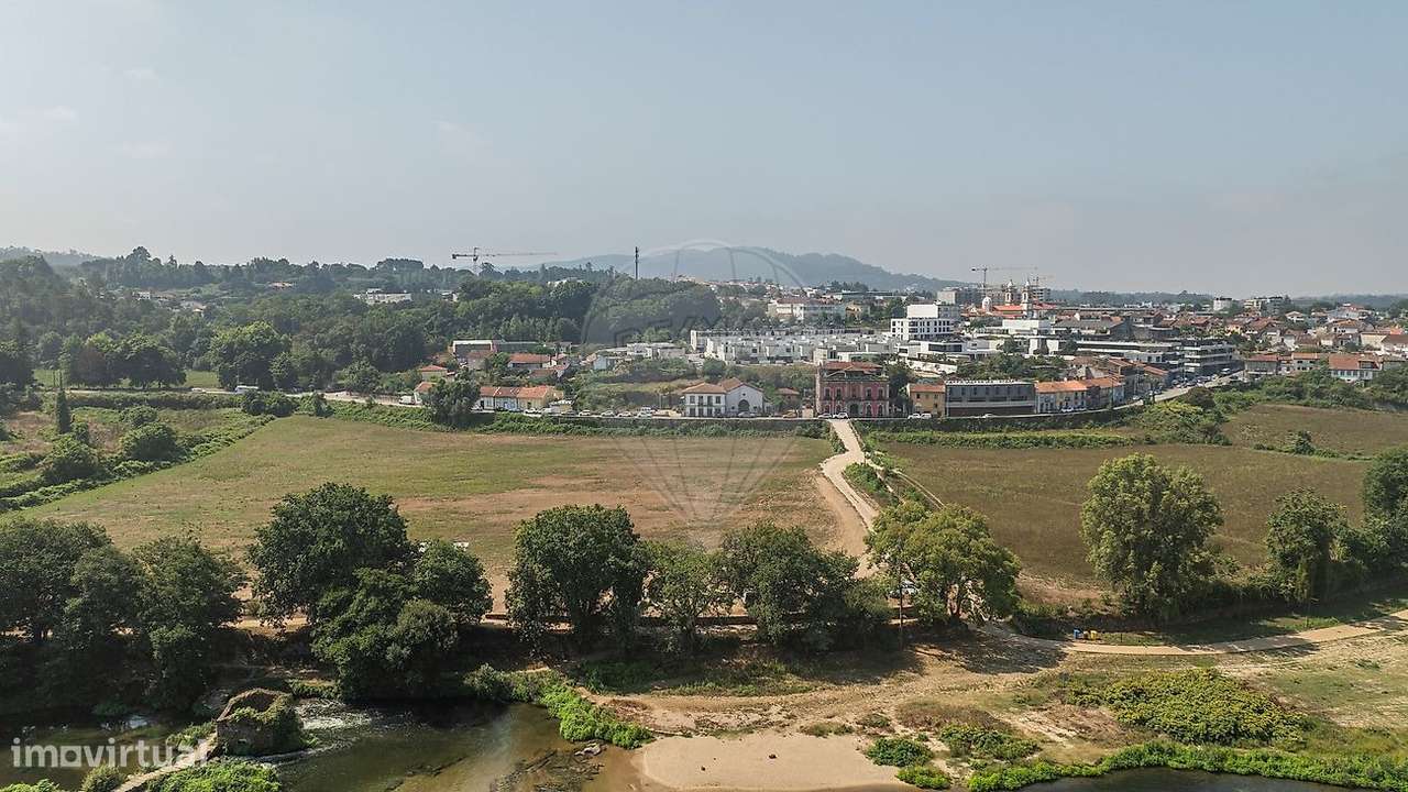 Quinta em pleno coração de Barcelinhos-32