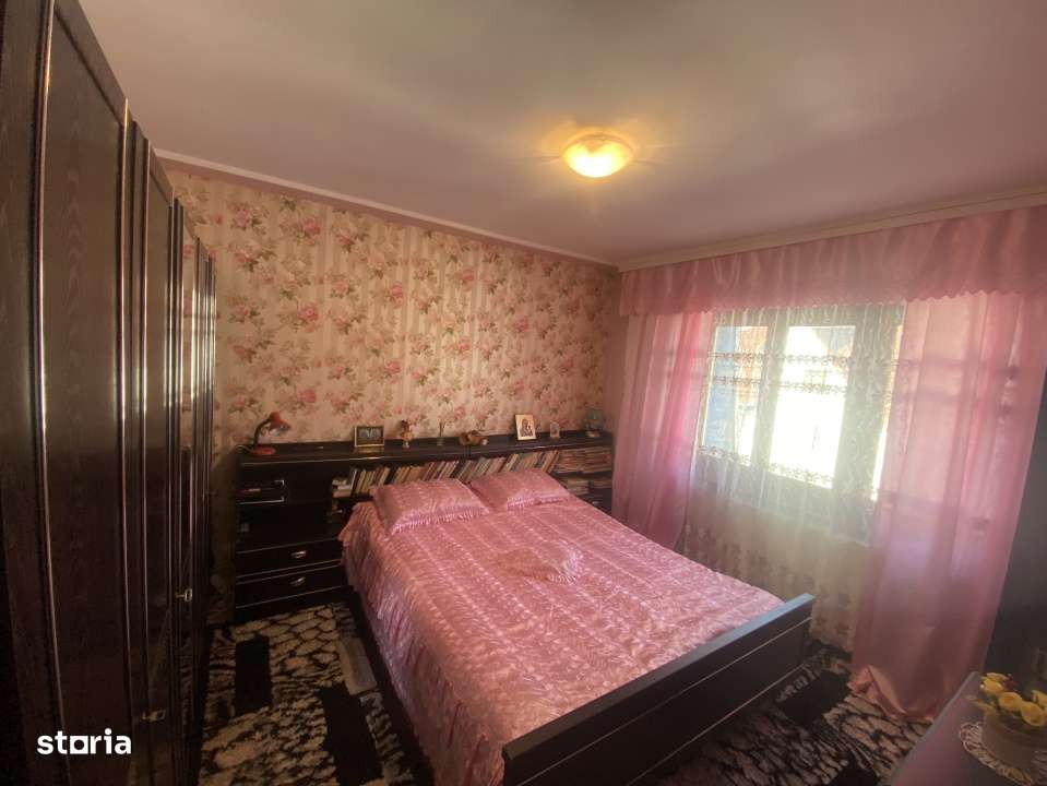 Apartament de 2 camere, decomandat, 57 mp., zona Subcetate - Imagine principală: 4/8