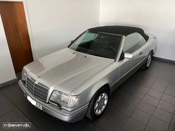 Mercedes-Benz E 200 Standard - 9