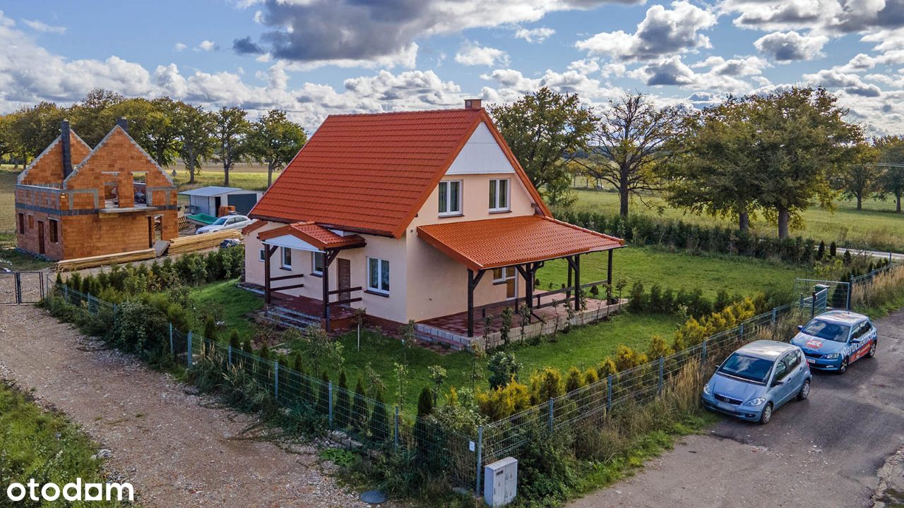 Dom nad morzem w miejscowości Chłopy ul. Widokowa