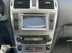 Toyota Avensis Combi 1.8 Executive - 10