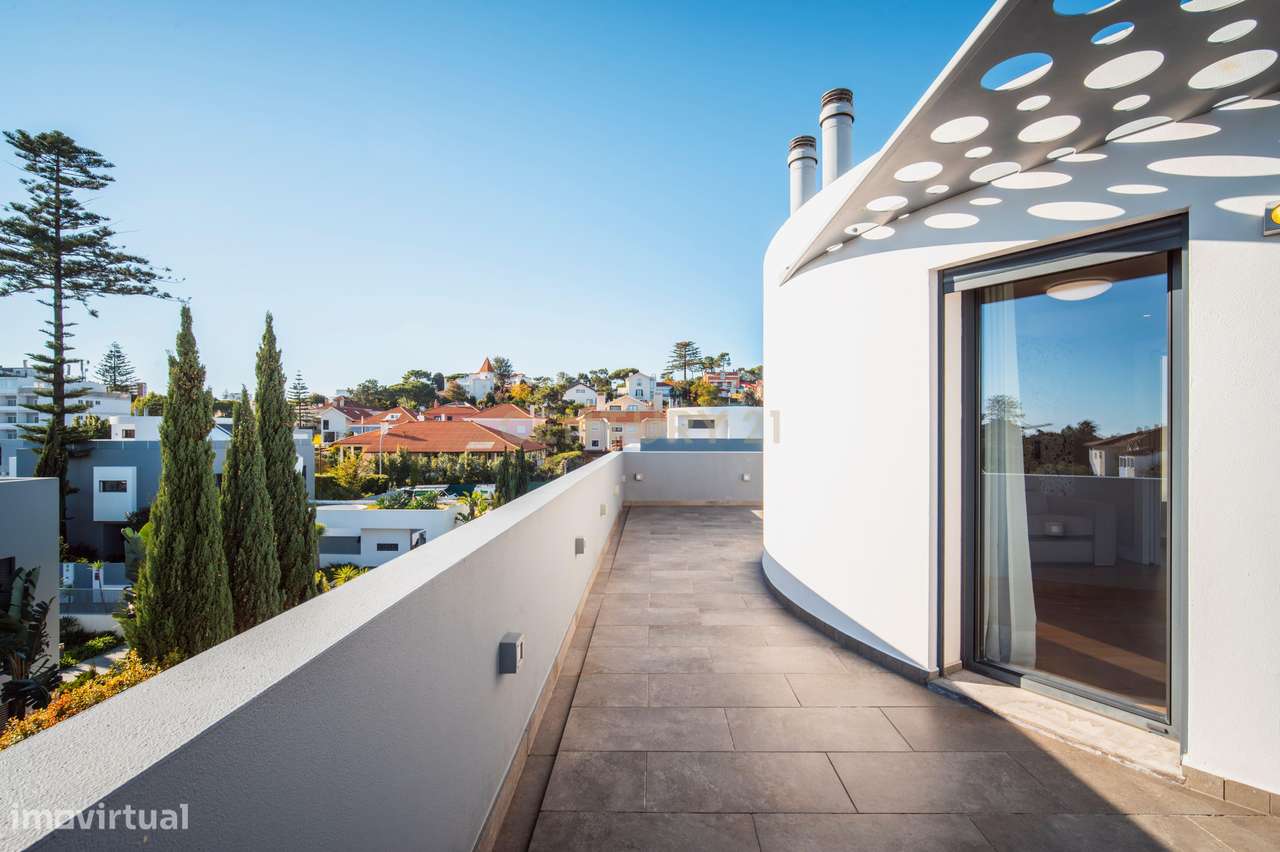 Moradia Exclusiva T5 em Condomínio Privado no Estoril - Grande imagem: 5/53