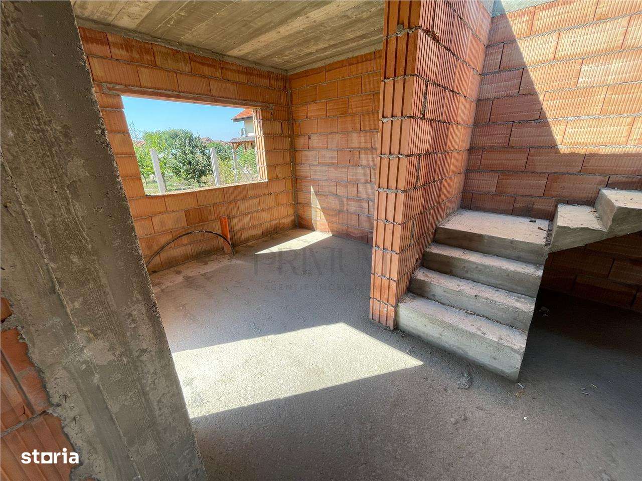 Duplex toate utilitatile - personalizare interioara - zona buna - Imagine principală: 5/10