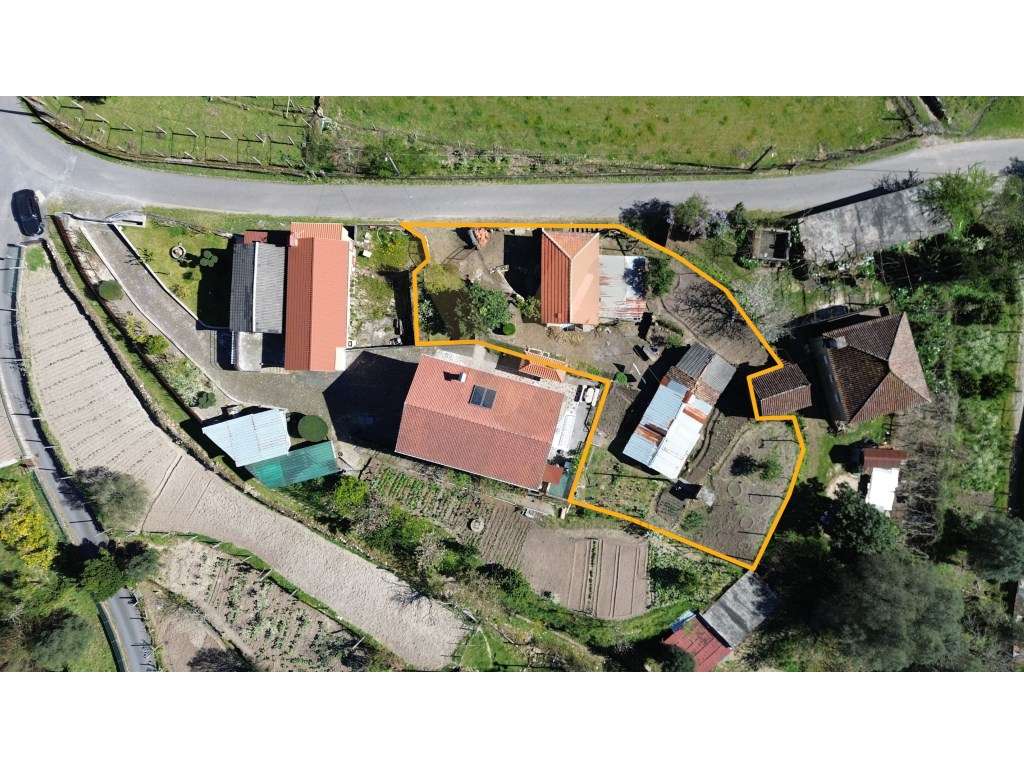 Casa rústica T0 e Terreno com Moinho | Sá - Arcos de Valdevez-3