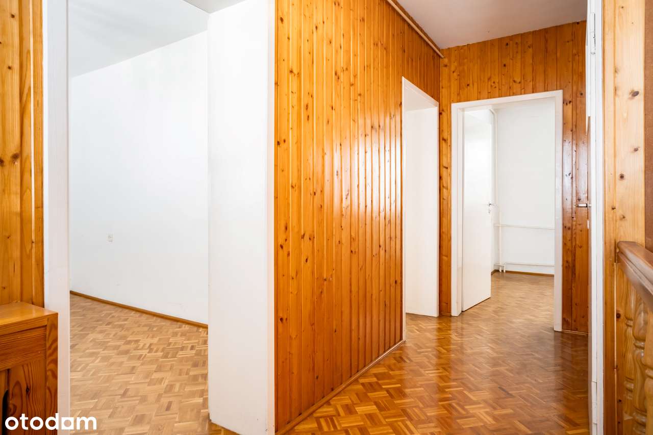 Przestronny dom wolnostojący o powierzchni 180 m² w Orzechowie-12