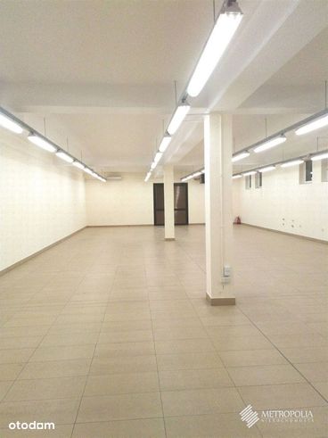 Hala do wynajęcia - 200m2 Liszki