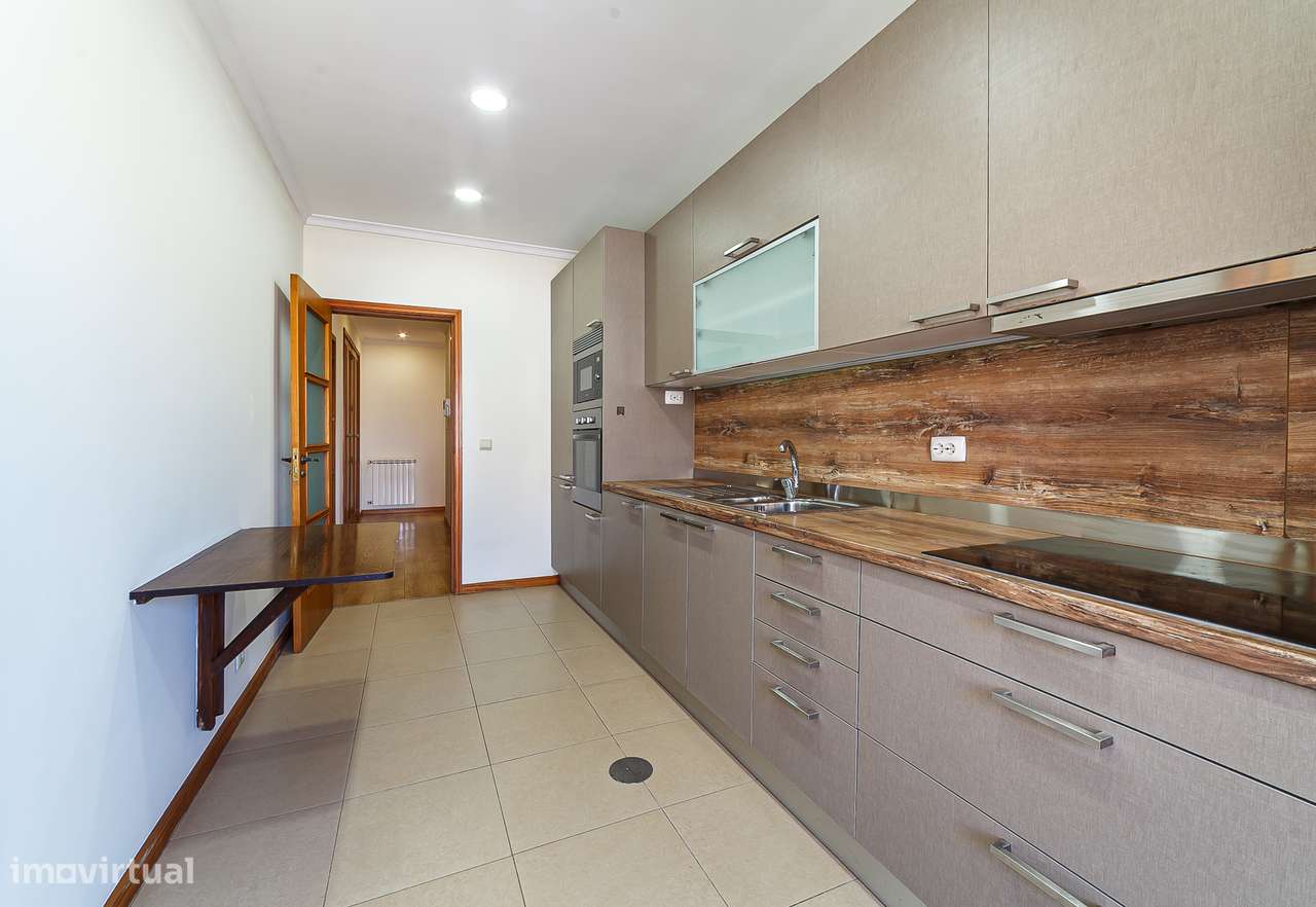 T2 com 127 m², vista mar, box fechada, excelente exposição Solar-10
