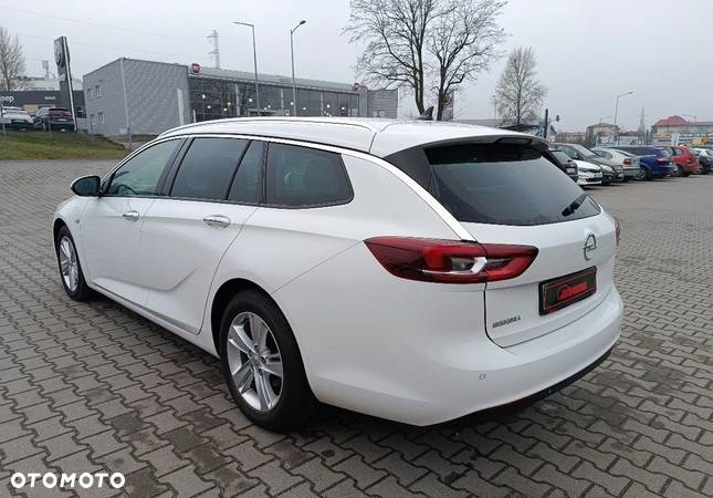 Opel Insignia - 12