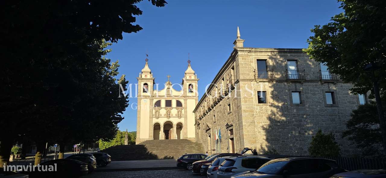 Moradia V3 c/ História em Pedra no Coração de Santa Maria de Bouro - A-28