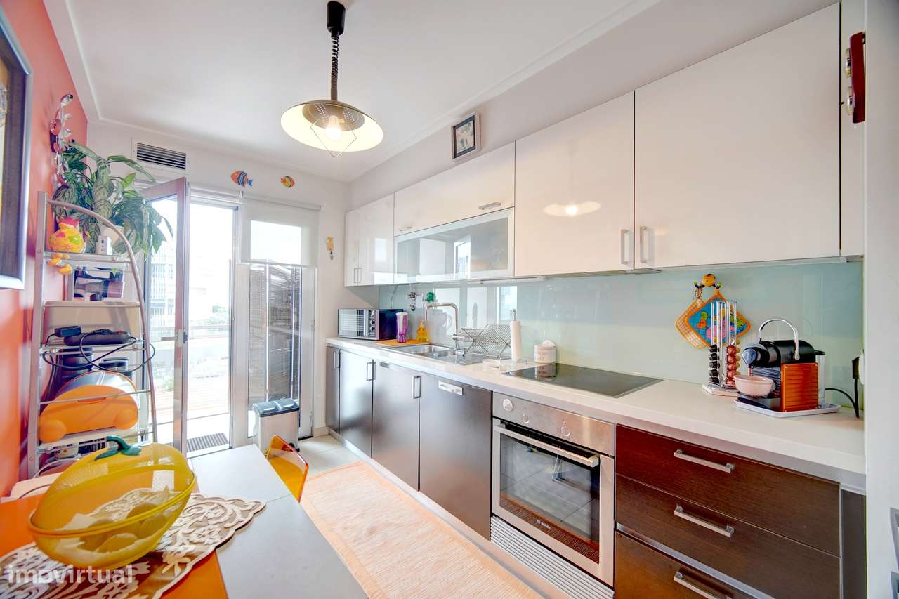 Apartamento em condomínio fechado com Vista Rio-7