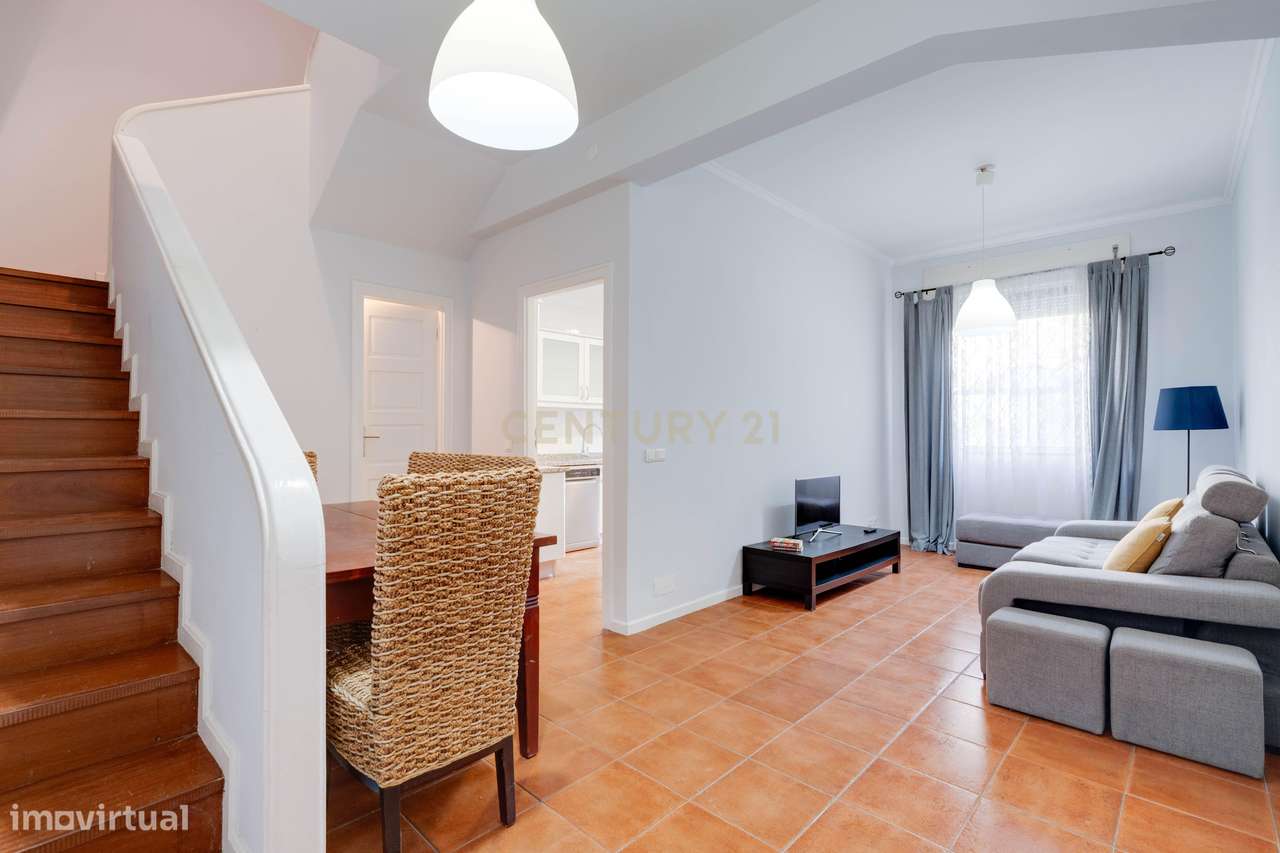 Moradia Geminada T6 com Logradouro | Marquês – Porto-8