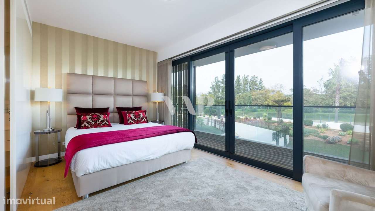 Apartamento T3 de Luxo com Piscina em Vilamoura-3