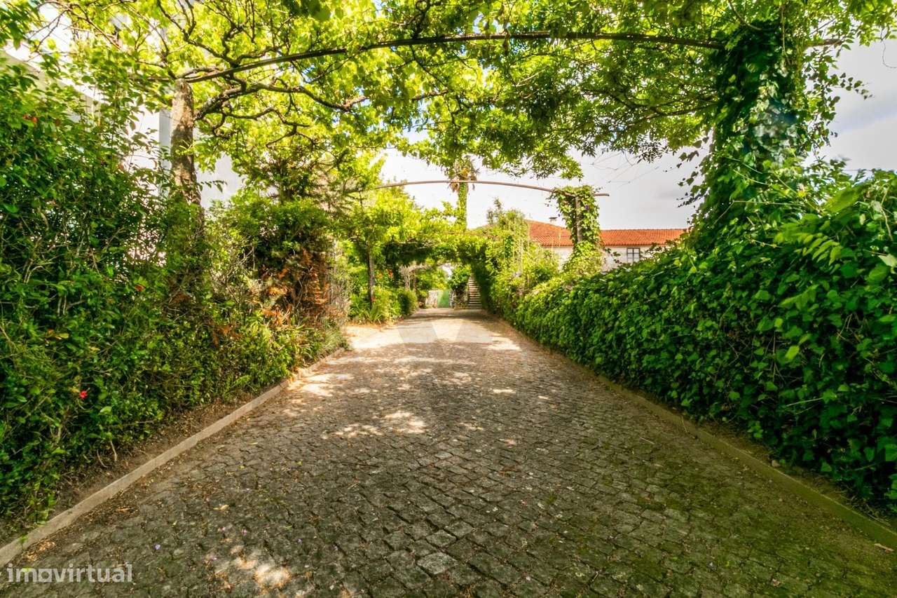 Quinta com História em Barcelinhos – Moradia T3 e Terreno - Grande imagem: 2/40