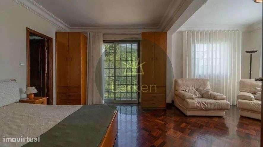 No coração do Gerês Moradia T4 com Jardim e Potencial para turismo-12