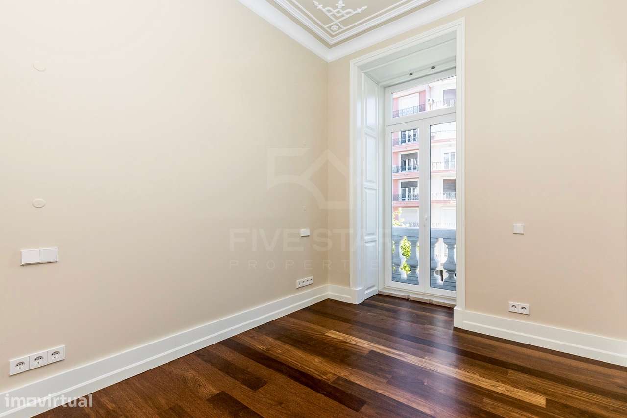 T2  | Condomínio de Luxo | Lisboa Centro | Av Duque de Loulé-12