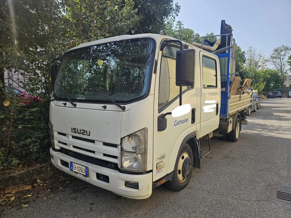 Isuzu M27 2011