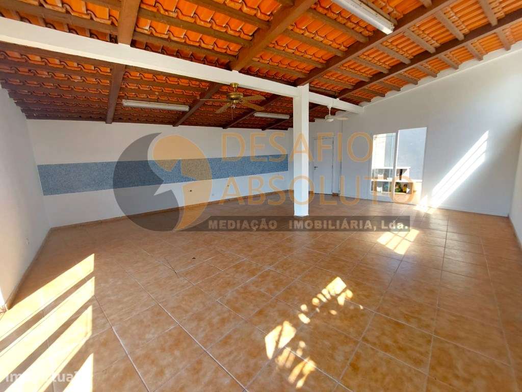 Moradia em Banda T4 c/ Piscina e Garagem. Quinta da Serralheira - S...-26