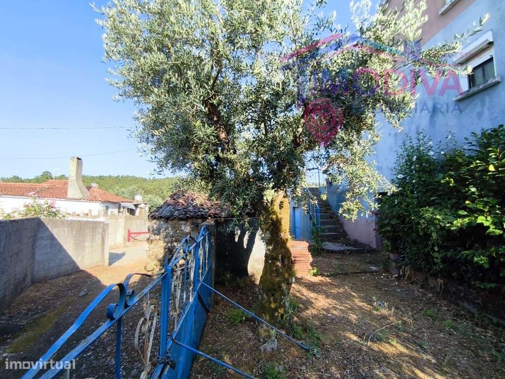 Moradia Isolada T3 com Terreno e Garagem em Bairradas, Figueiró dos...-33