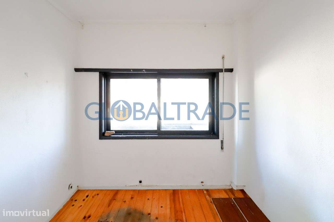 Apartamento T1+1 no coração do Porto-31