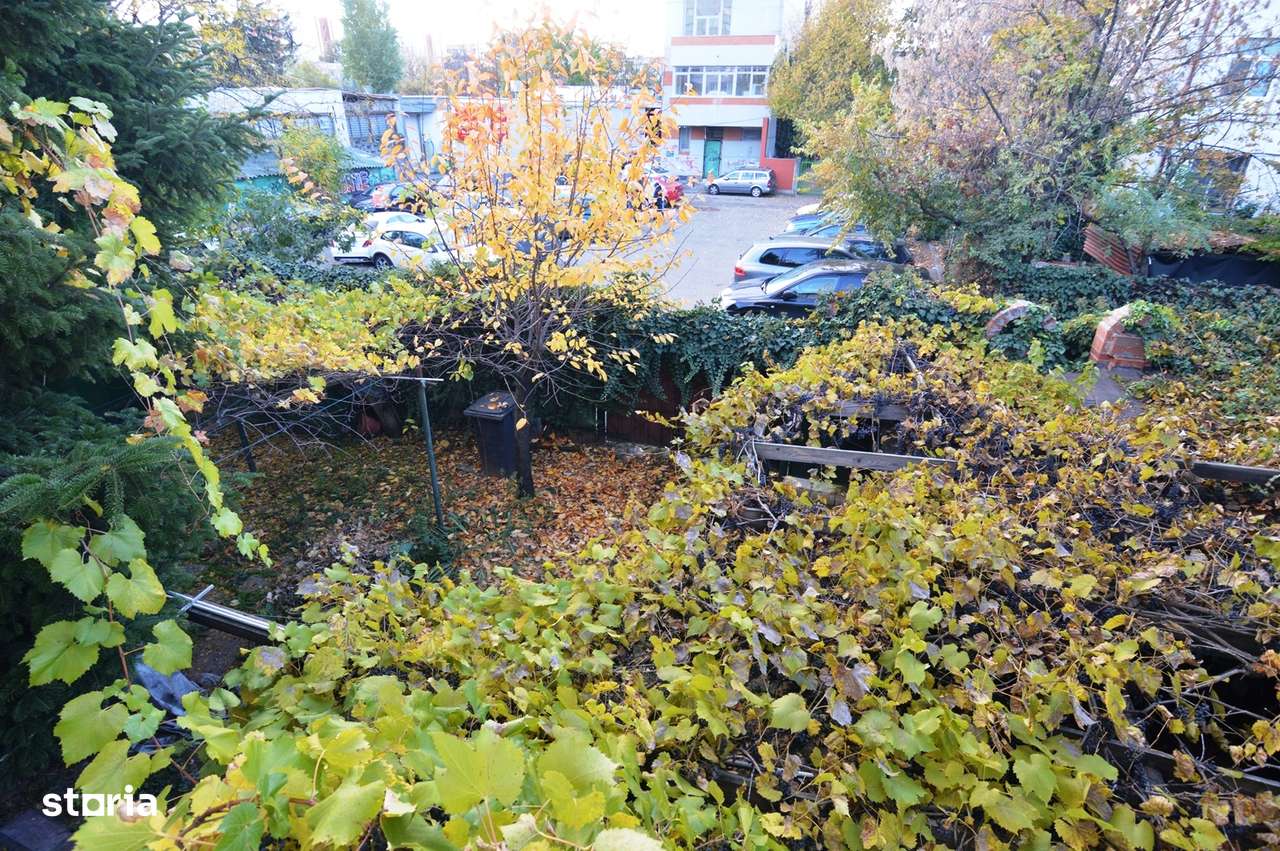 Garsoniera Baba Novac | Curte Generoasa | Localizare Excelenta-19