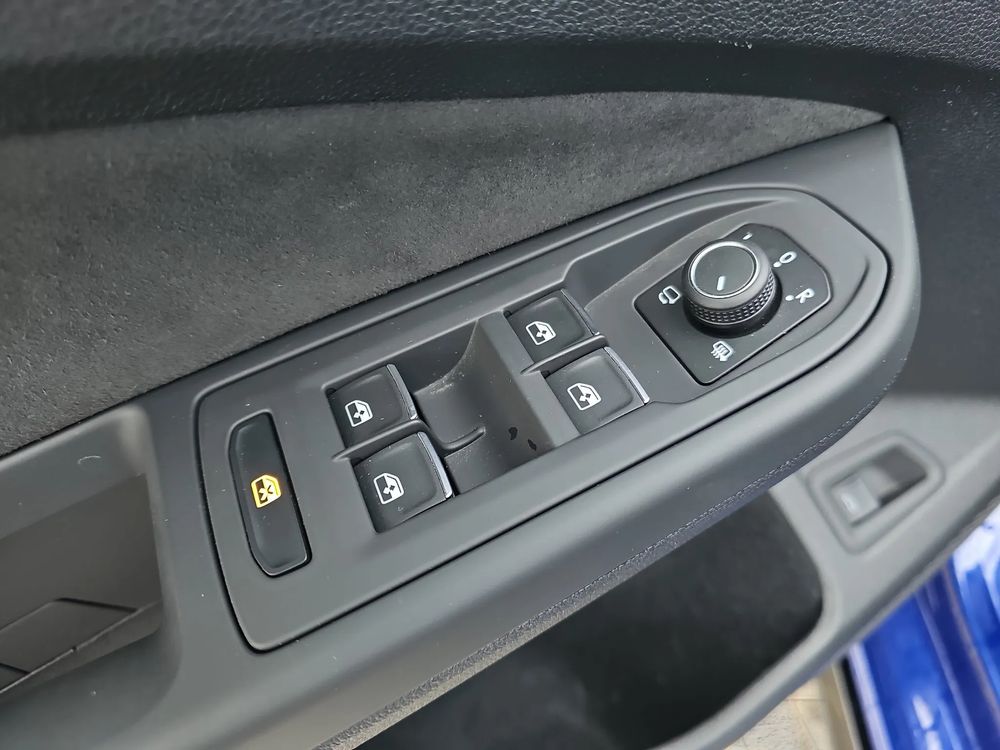 REZERWACJA FV23%, R-Line 1.5 eTSI mHEV 150KM, Salon Polska, ASO, 1 wł.