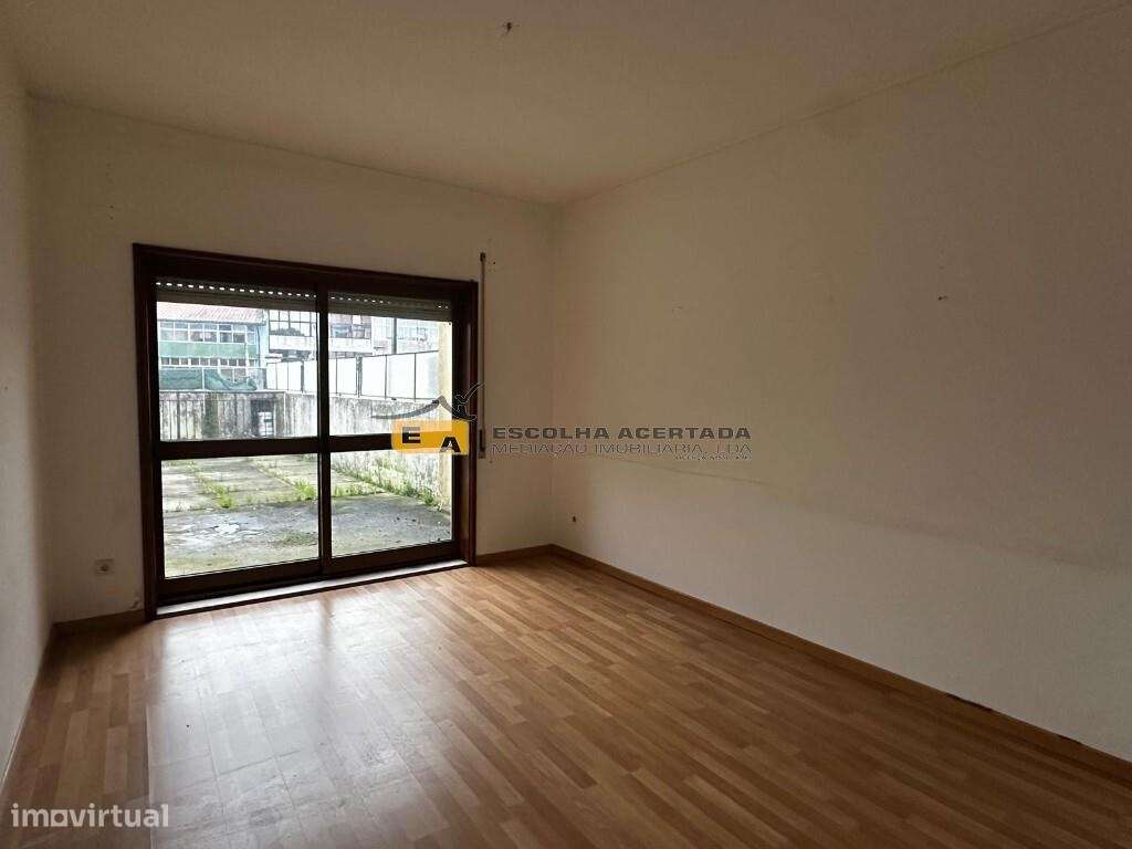 T2 Rio tinto com terraço - Grande imagem: 5/15