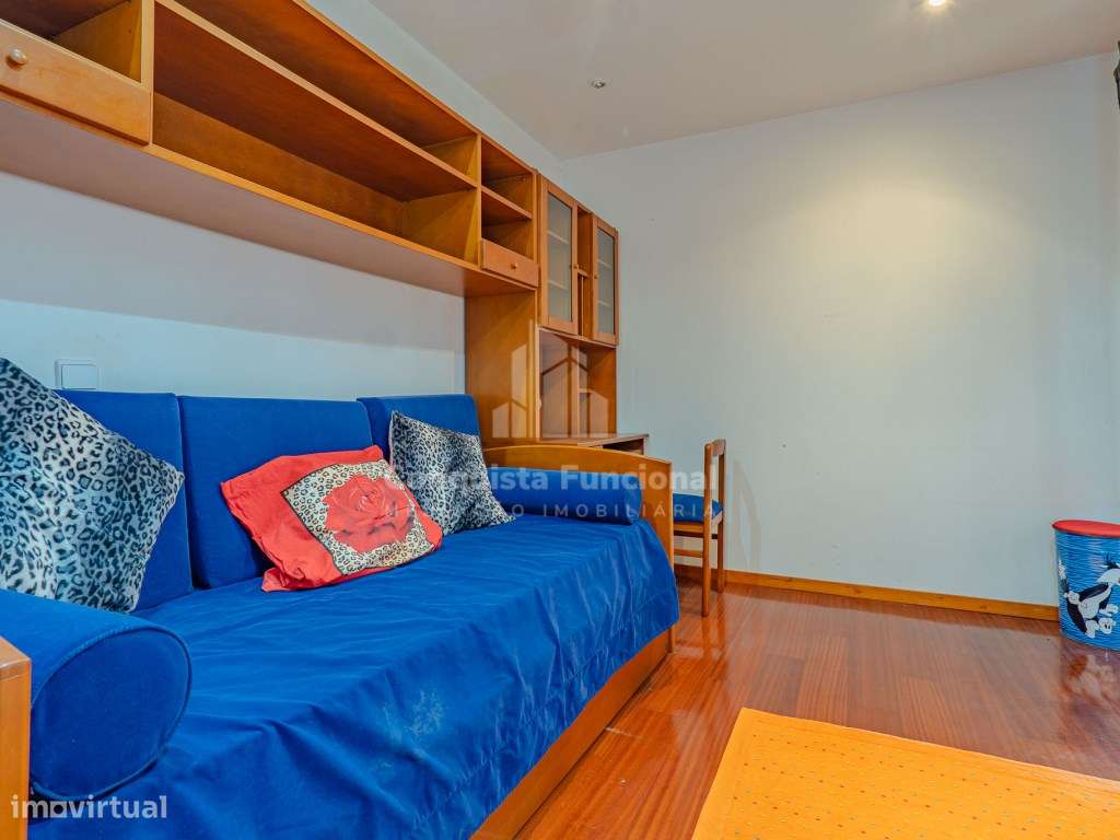 T3 com duas frentes em Ovar-Mobilado-8