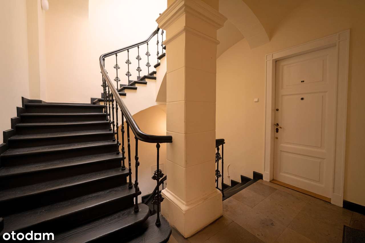 Mieszkanie ul. Grodzka ok. 65 m2 po remoncie 2 piętro 3 pok. Rynek-7