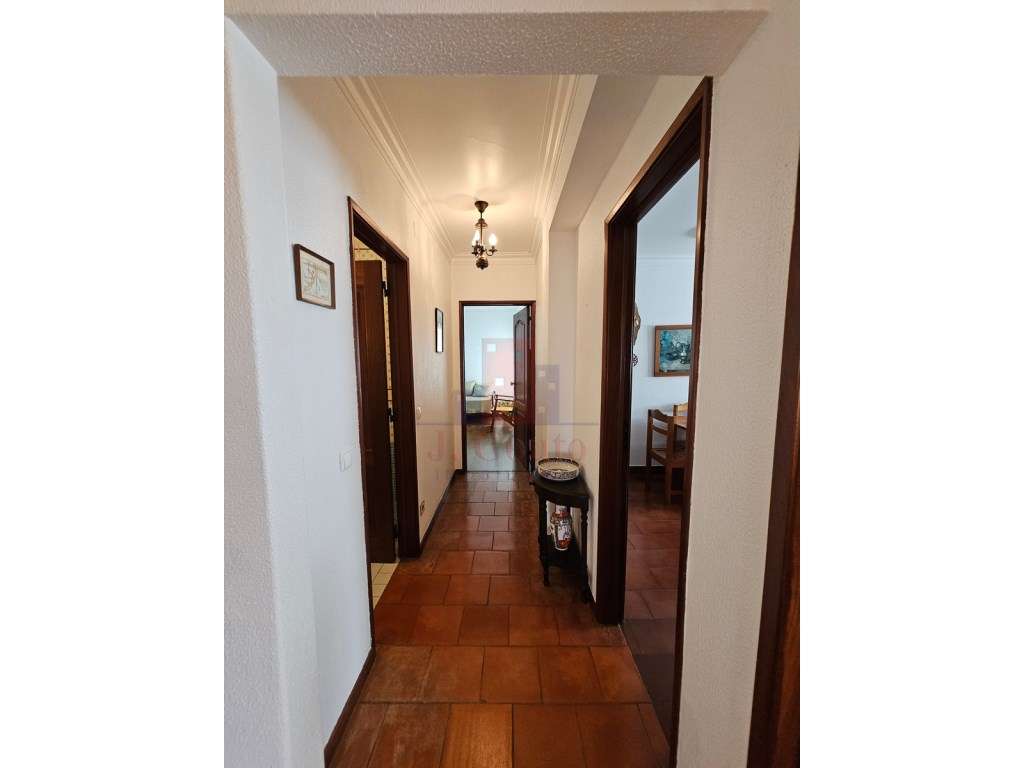 Moradia Geminada V5 - Espaço, Conforto e Qualidade de Vida em Calda...-6