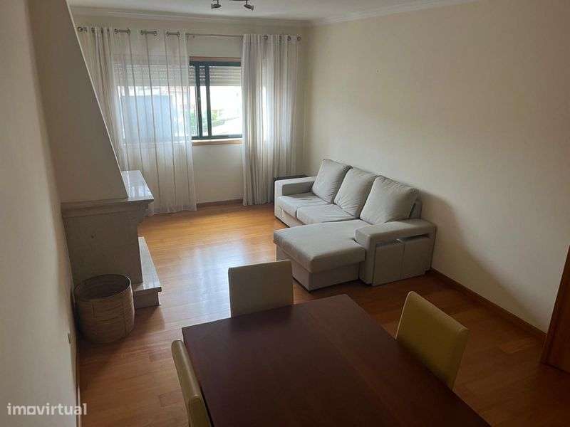 Apartamento T1 - Sao Felix da Marinha