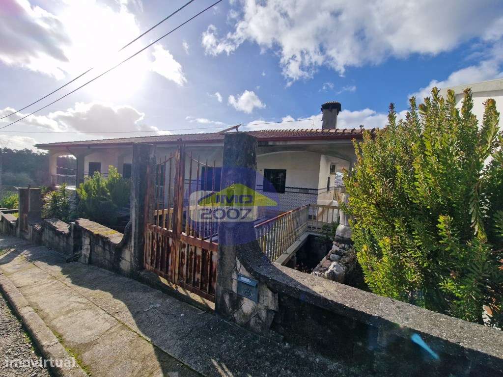 Moradia isolada T3 em Milheiros de Poiares - Grande imagem: 4/35