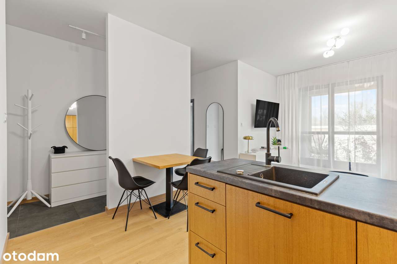 Słoneczne 3 pokojowe mieszkanie na Zawadach | Prywatny ogród-6