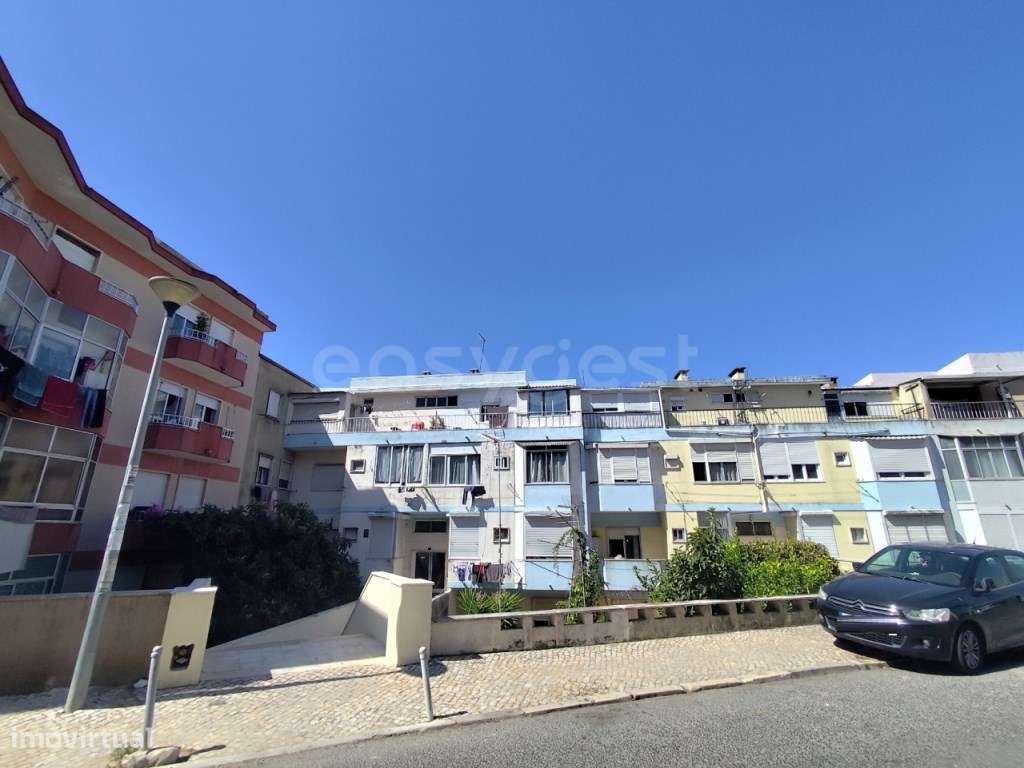 Apartamento T2 em Queluz - Remodelado e Mobilado - Grande imagem: 5/16