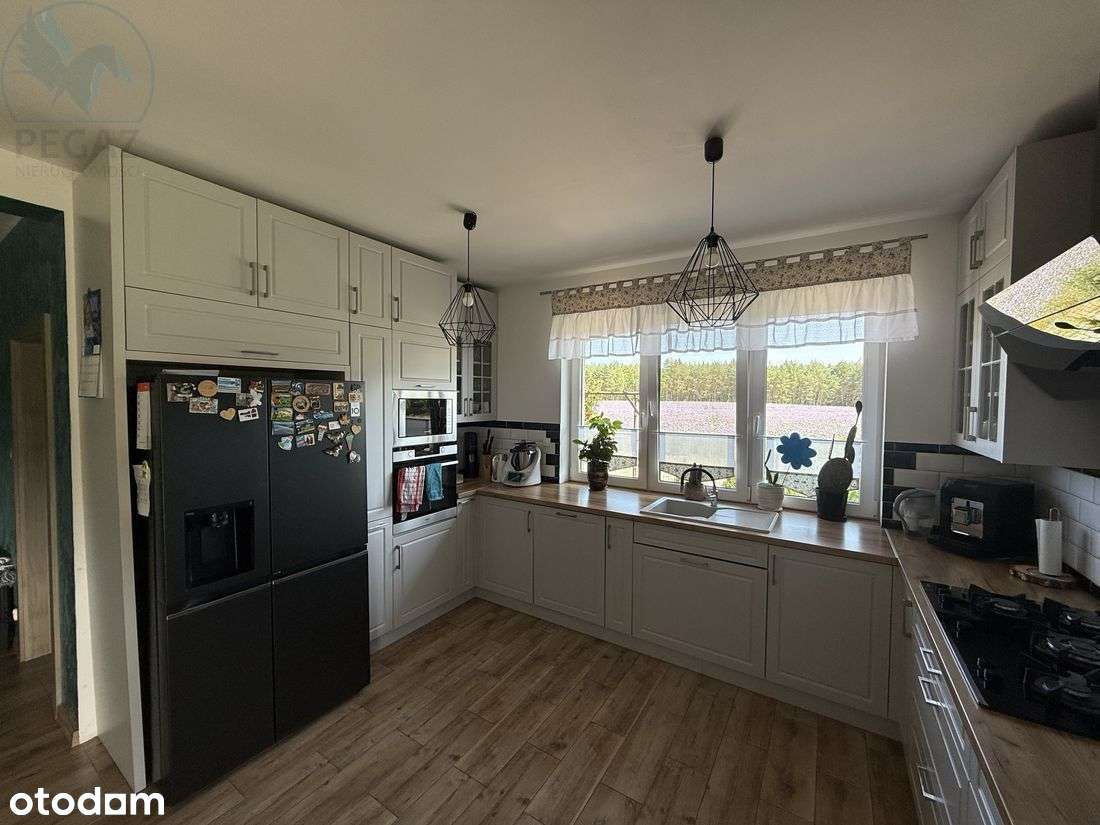 Piękny dom z dwoma niezależnymi mieszkaniami.-5