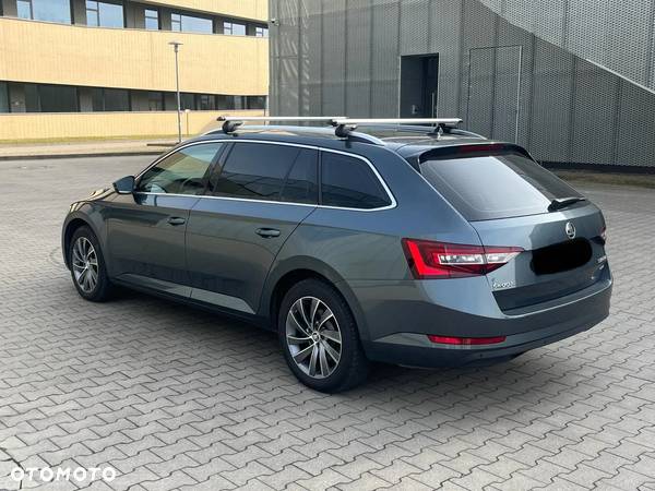 Skoda Superb 2.0 TDI 4x4 Ambition DSG - 17