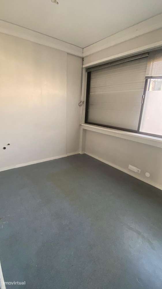 Escritório de 447m², com privilegiada vista, no Centro do Porto-34