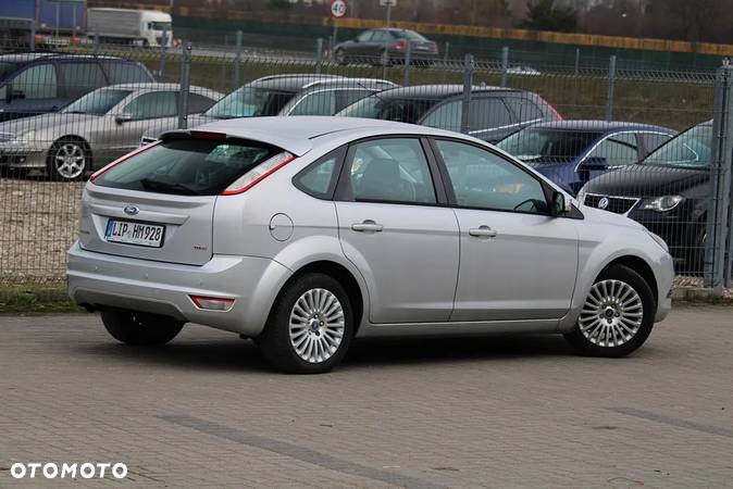 Ford Focus - 11