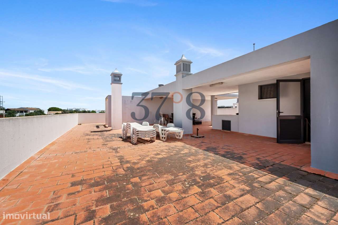 Tavira: Apartamento Espaçoso de 3 Quartos Perto do Centro Histórico —-23