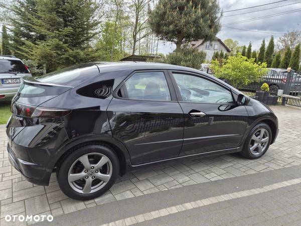 Honda Civic 1.4 i-VTEC Comfort Black Edition - 14