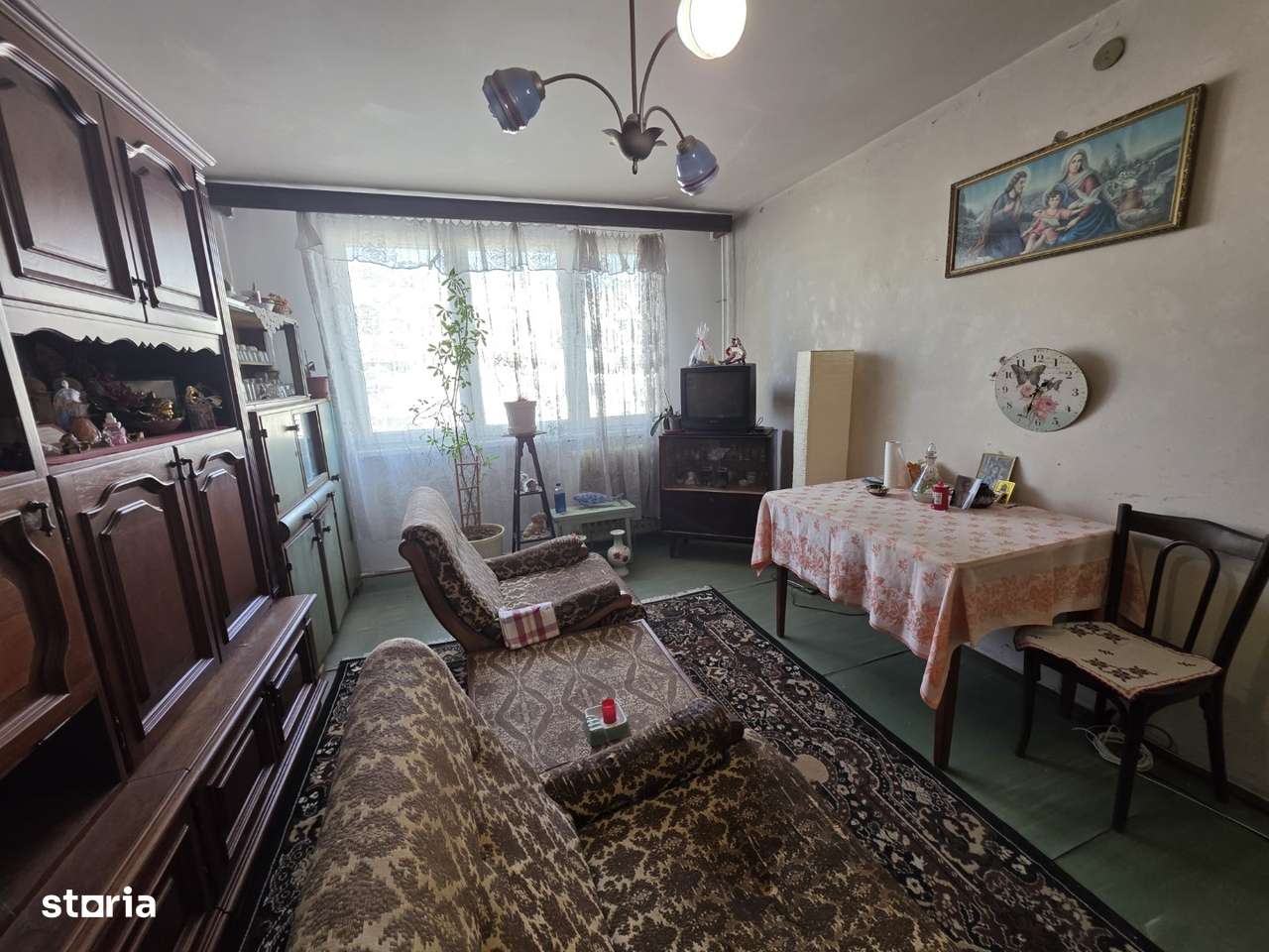 Apartament de 3 camere in Drumul Taberei, Dealul Macinului, 5 minute metrou Constantin Brancusi