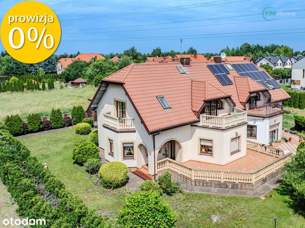 Białołęka, dom przy ulicy Porzeczkowej.-0