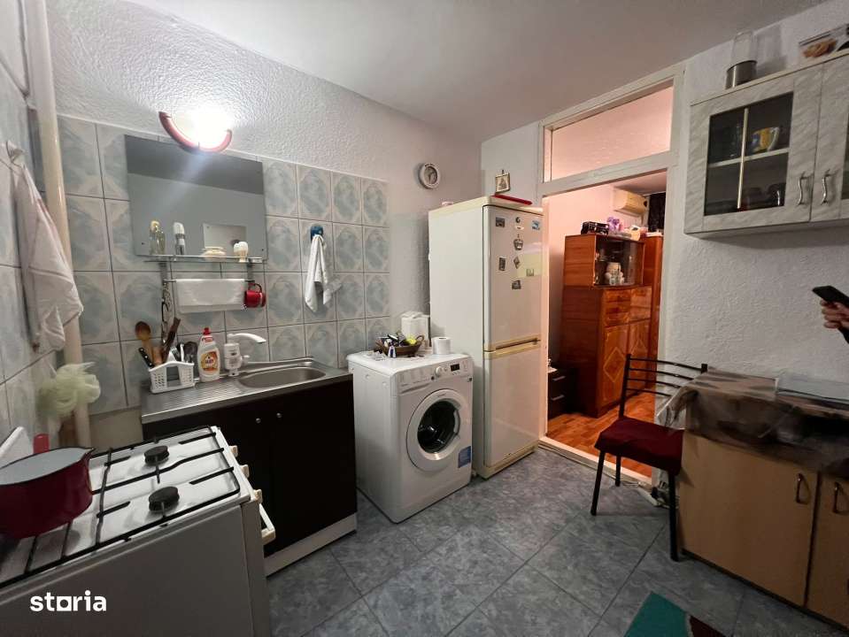 Camera de camin, 20mp, cartier Sarari, zona Liceul Henri Coanda - Imagine principală: 4/5