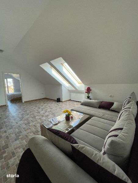 De inchiriat Aparament 3 camere, zona Centru Bloc Nou. - Imagine principală: 1/12