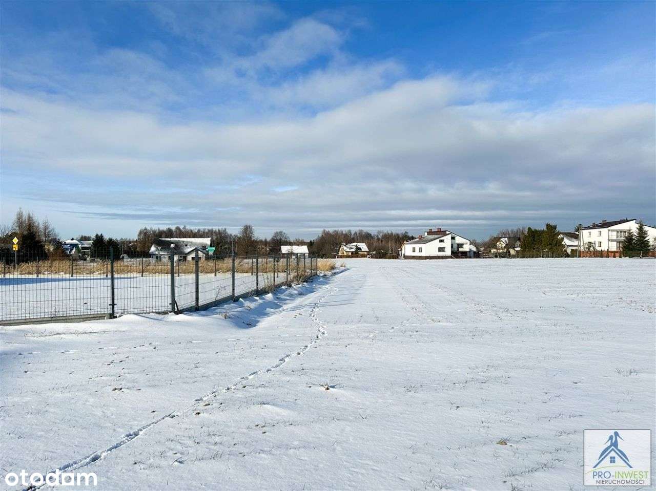 Zgrabna kwadratowa działka, komfortowa lokalizacja-13