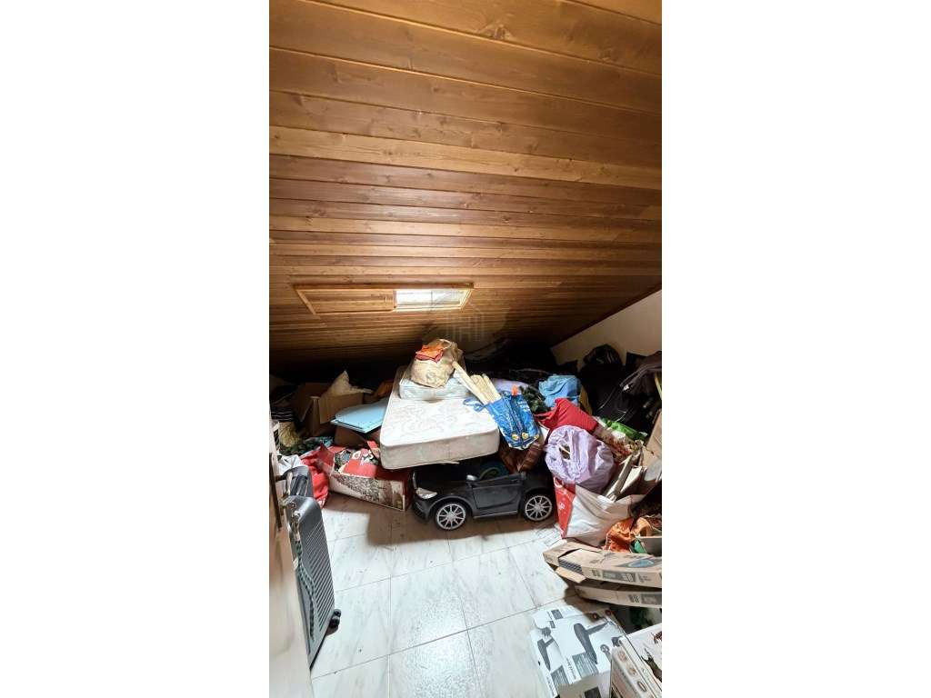 Apartamento T2 Rc com logradouro comum-17
